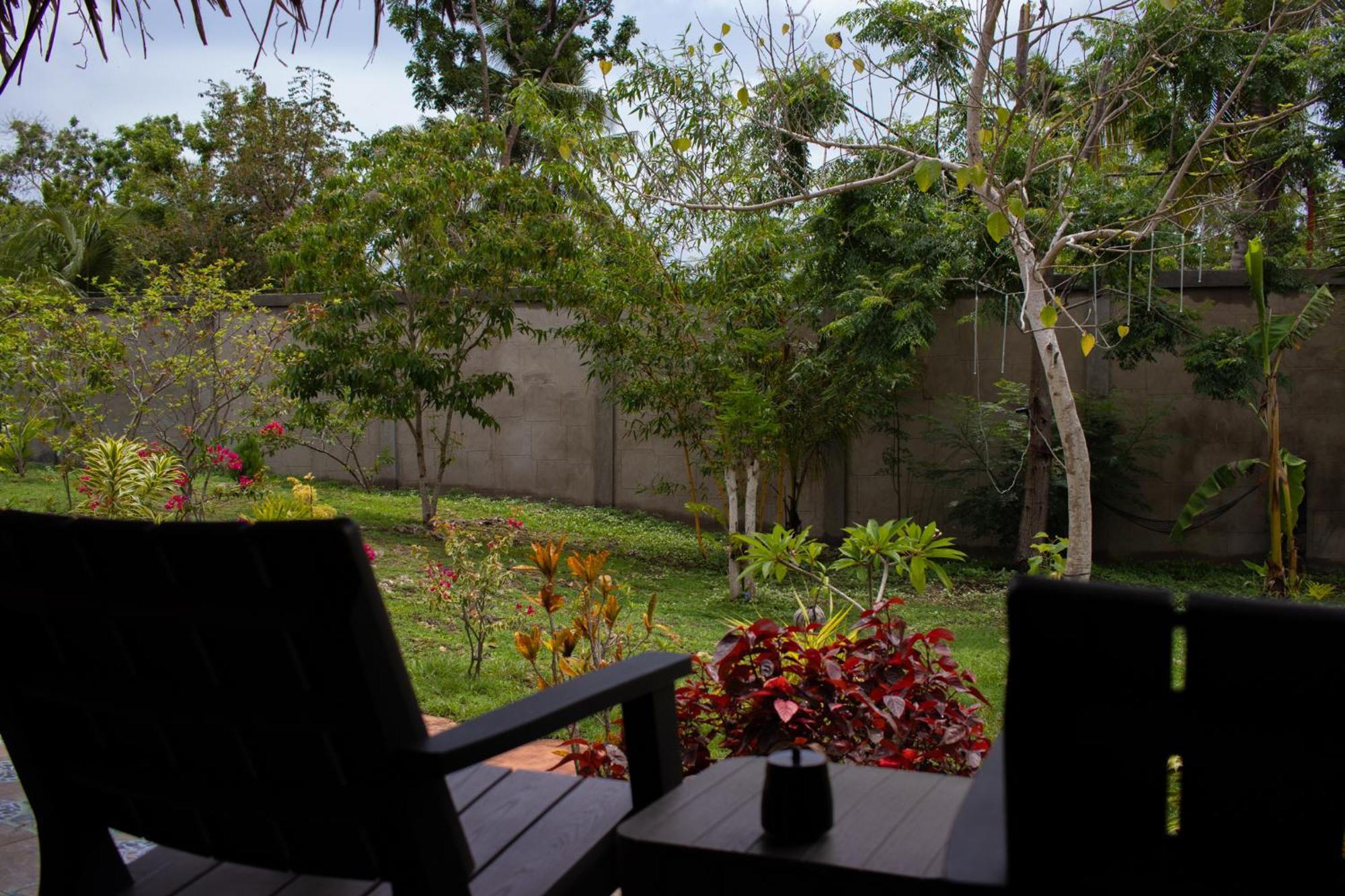 Rhenmart-Inn Siquijor Exterior photo